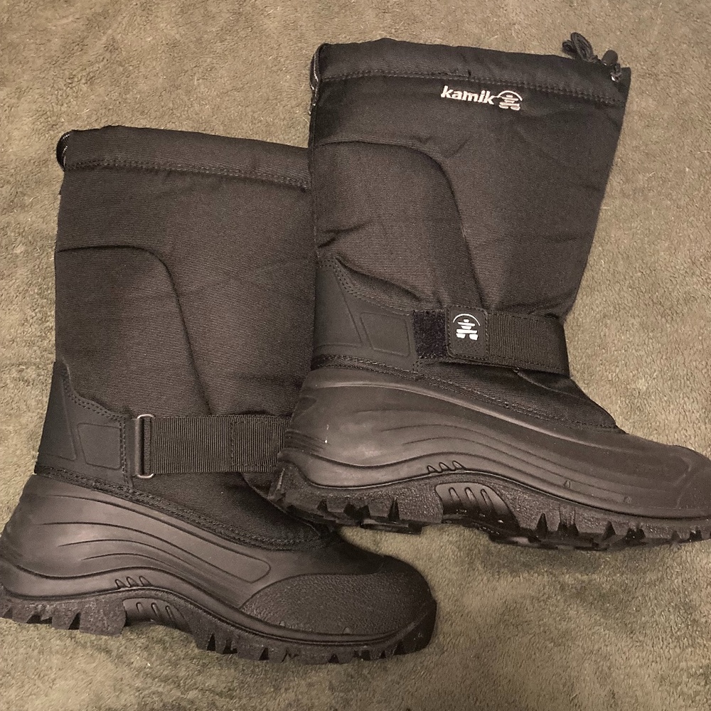 Kamik, size 9
